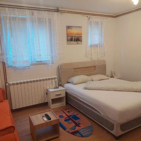 Apartman Anastasija Surčin Kültér fotó