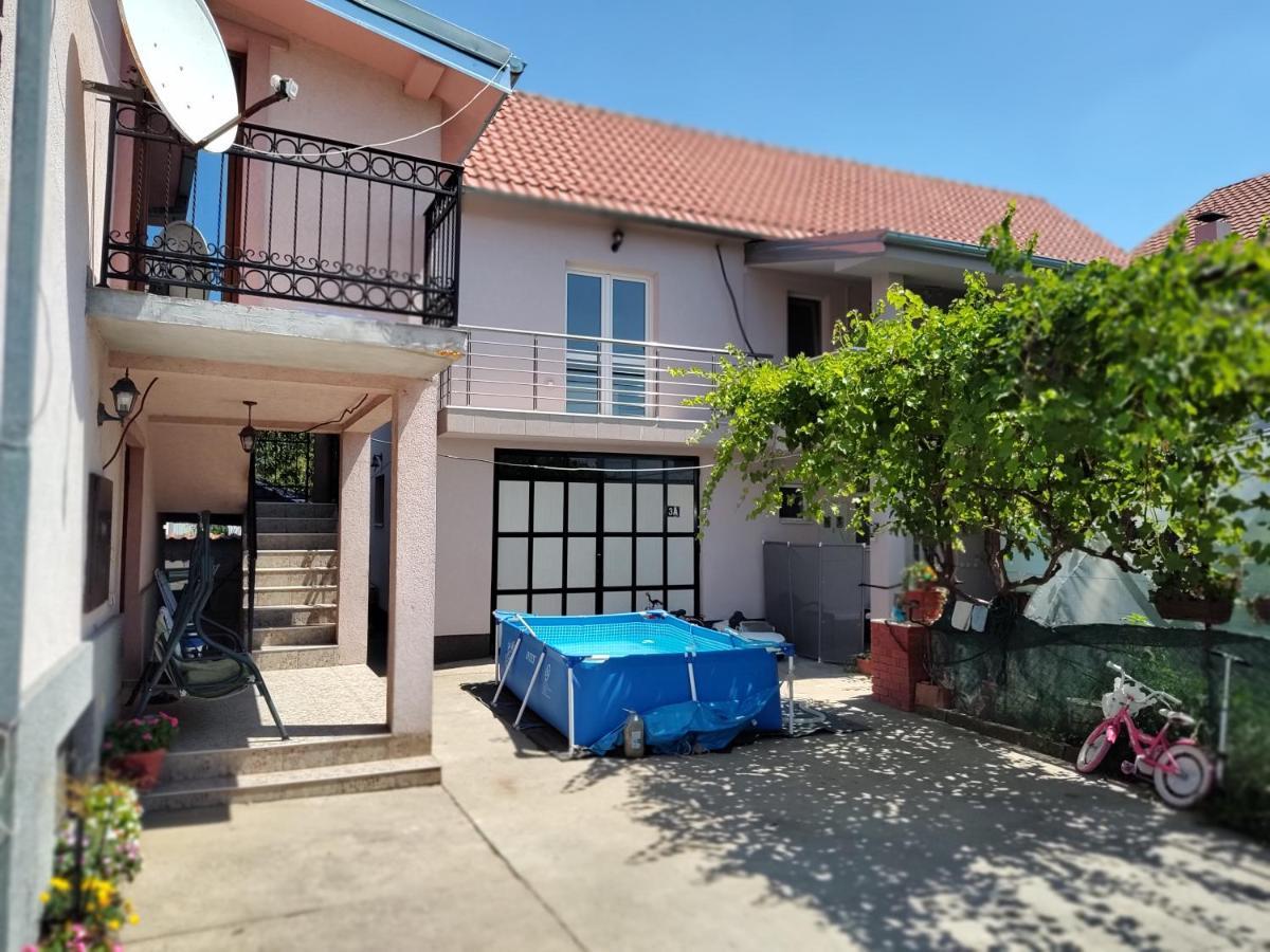 Apartman Anastasija Surčin Kültér fotó